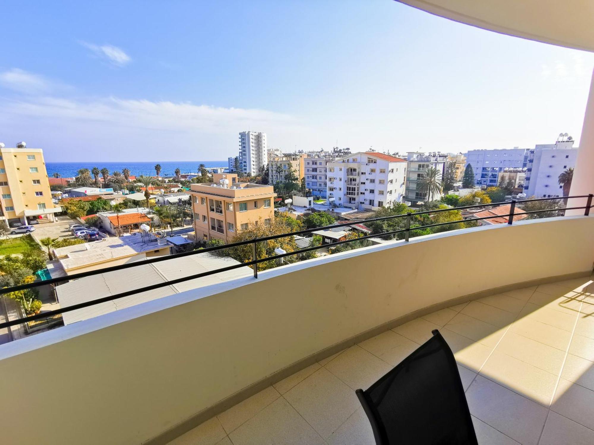 License To Chill Apartment Larnaca Exterior photo